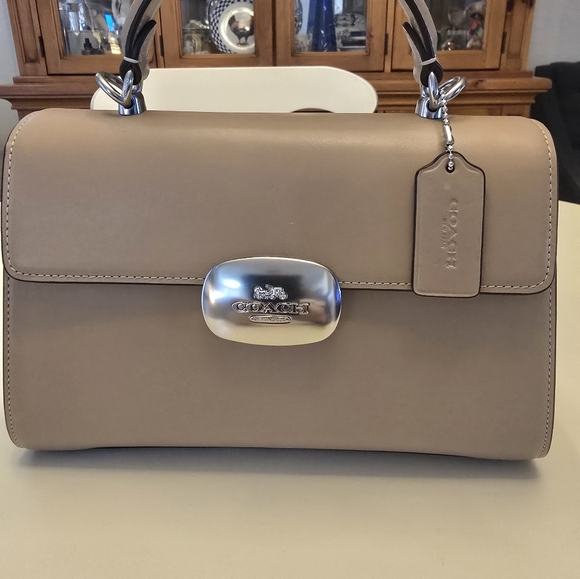 Coach Eliza Top Handle - Picture 6 of 8